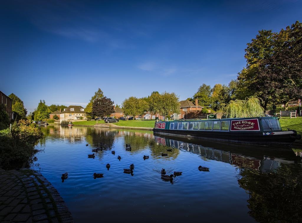 The Three Swans Hotel, Hungerford, Berkshire Eksteriør billede